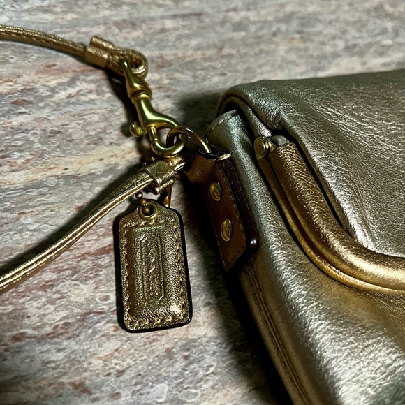 Coach vintage metallic gold foldover wristlet - Picture 8 of 16
